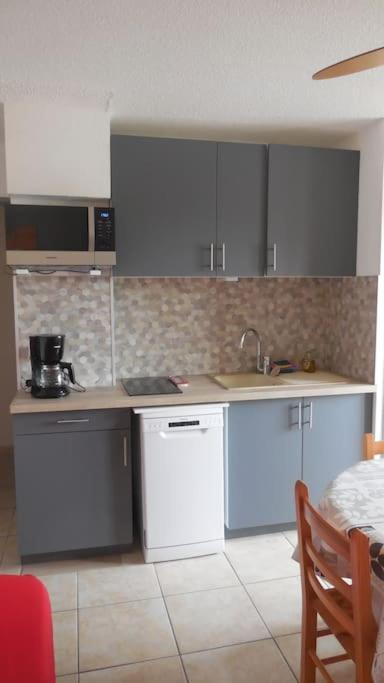 Appartement Agreable T3, Bormes Les Mimosas Extérieur photo